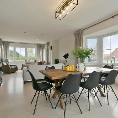 Huswell - Family House With A Beautiful View In Damme *