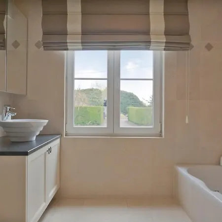 Huswell - Family House With A Beautiful View In Damme וילה *